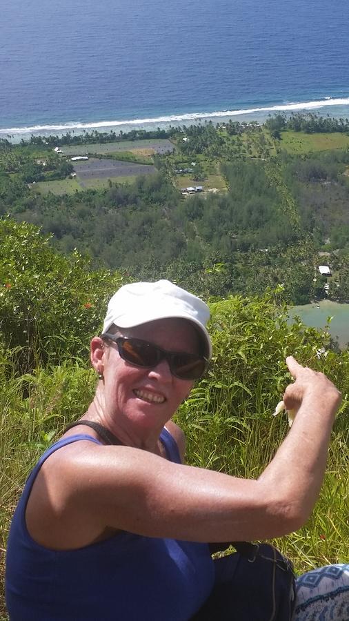 Tifaifai Et Café Huahine Bed & Breakfast Fare Bagian luar foto