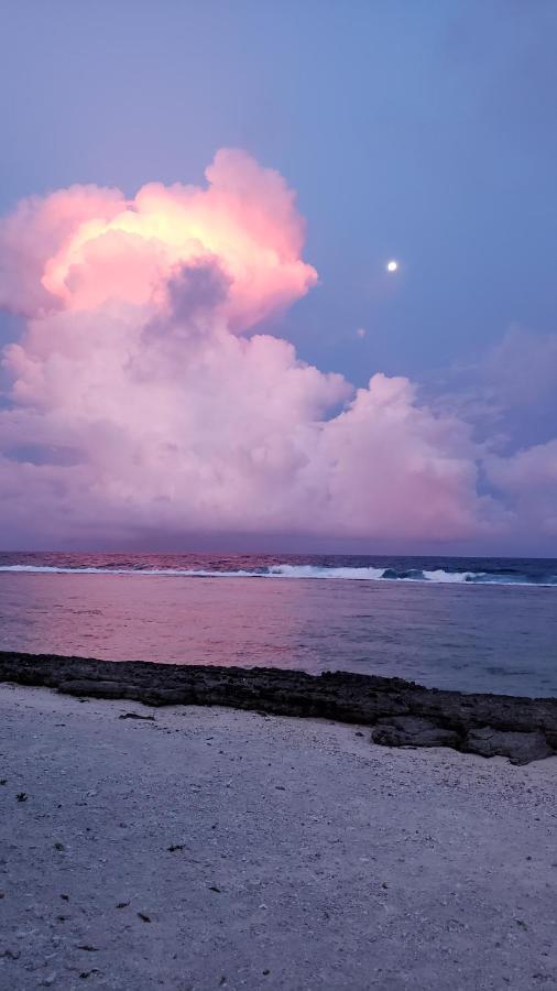 Tifaifai Et Café Huahine Bed & Breakfast Fare Bagian luar foto